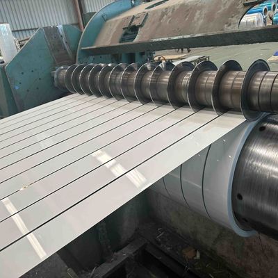 สารสกัด3105 0.28*180mm Anti Scratch PE Paint สายอัลลูมิเนียม Pre-Painted สําหรับการผลิตผ้าม่านประตู