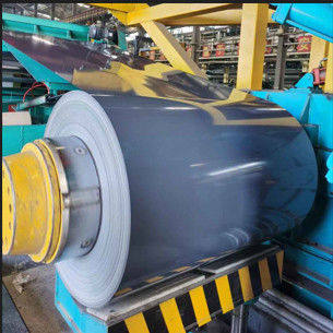 สีที่ดีและความมั่นคงกระจ่าง โรลเคลือบอลูมิเนียมสําหรับการผลิต decking หลังคา