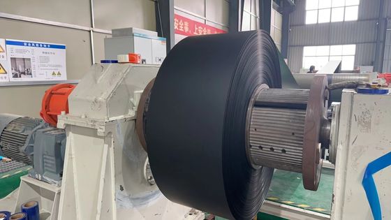 สีขาว / ดำ RAL 9010 แผ่นอลูมิเนียมเคลือบสีใน Coil 3105 H44 สำหรับการผลิตท่อระบายน้ำหรือการทำ downspout