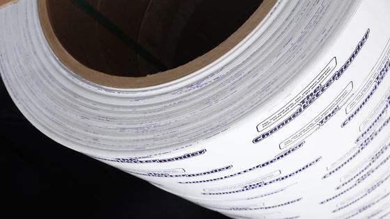 อลูมิเนียมอัลลอยด์ 3003 H14 สีขาวทั้งสองด้านอลูมิเนียมม้วนสีแถบอลูมิเนียมเคลือบล่วงหน้าม้วน 300 มม. กว้าง 1.00 มม. ความหนาสำหรับป้ายตัวอักษรช่อง