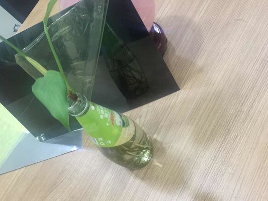 โลหะผสม 1,085 0.80 มม. ความหนาแผ่นกระจกอลูมิเนียมสีเงินที่มีการสะท้อนแสงสูงกว่า 96% สำหรับการทำแผงพลังงานแสงอาทิตย์