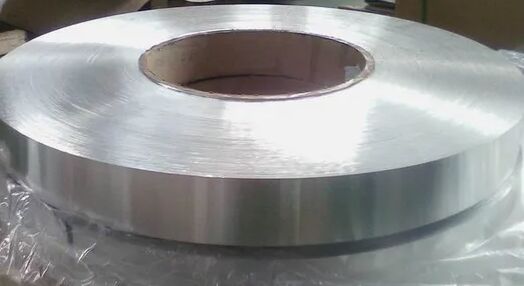 ความหนา 0.10 มม. ความกว้าง 45 มม. ม้วนอลูมิเนียมฟอยล์เคลือบสีสำหรับการทำเทประบายอากาศแบบม้วนได้